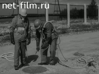 Film Safety procedures when working in tanks. (1978)