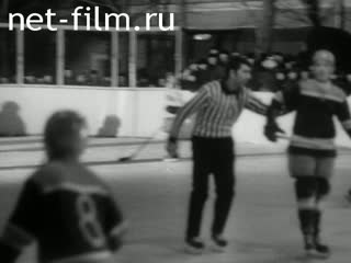 Newsreel Leningrad chronicles 1973 № 10 Hockey is played by real men...