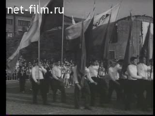 Footage Gymnastic competitions and a parade of students from the Moscow Aviation Institute, in honor of the new academic year. (1949)