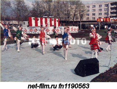 Participants of children's amateur performances during a performance at the Victory Day celebration...