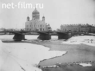 Life in Moscow and in the village. (1913)