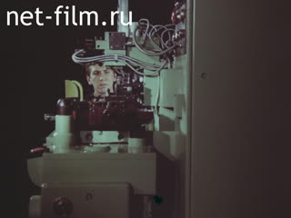 Film Industrial robots.. (1983)