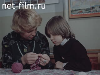 Newsreel Moscow 1976 № 27 Our yard