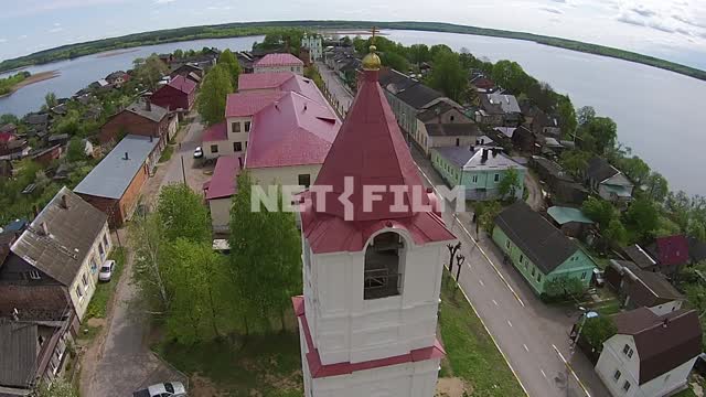 Россия, город Себеж, пролет с квадрокоптера над Замковой горой, вид сверху, вокруг водное...