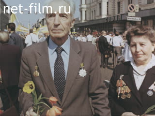Footage Victory day in Moscow. (1993)