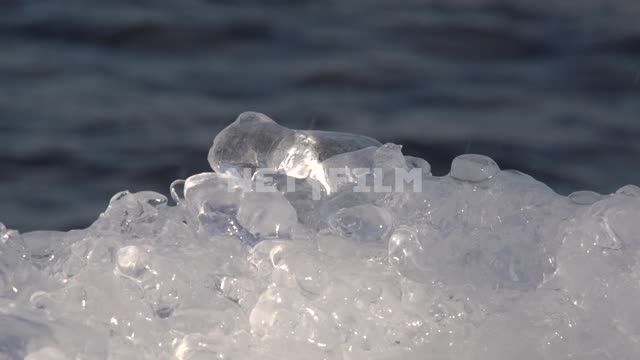 Озеро Байкал, лед на камнях у берега, волны Байкал, озеро, вода, лед, волны, природа
