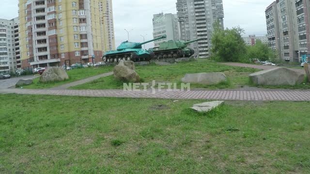 The camera runs through the deserted courtyard, on the monument of the tanks.
Russia,...