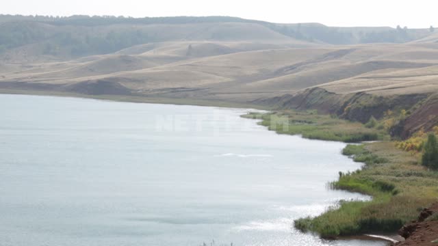 Озеро Асликуль (Асылыкуль) Озеро, вода, водоем, берег, холмы, горы, травы, деревья, природа,...