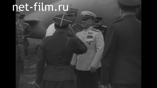 Footage G. K. Zhukov and K. K. Rokossovsky in Warsaw. (1945)