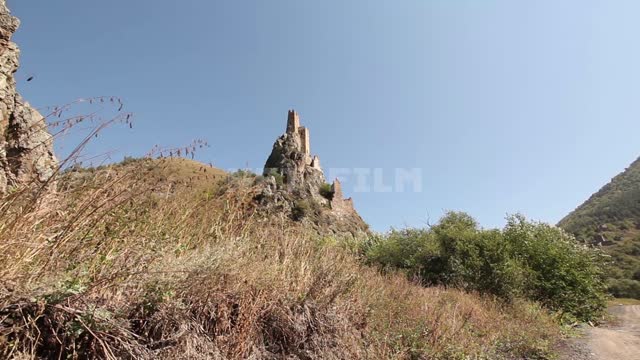Дербент, руины старинных крепостных башен Дербент, горы, холмы, скалы, крепость,...