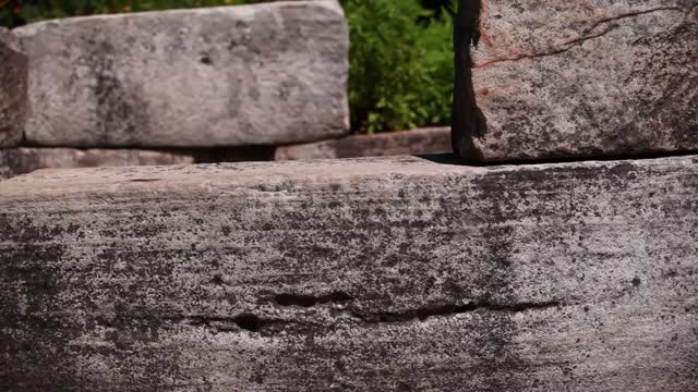 Кавказские дольмены. Крупный план Камень, булыжник, древность, мегалит, трещины