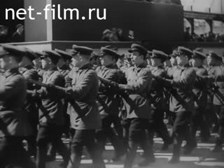 Сюжеты Парад 7 ноября виды города Казани довоенные. (1938 - 1940)