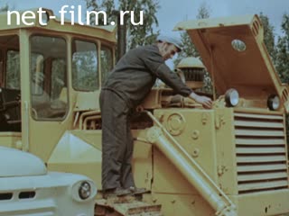 Film Maintenance of bulldozers on the basis of tractor T-130. (1979)