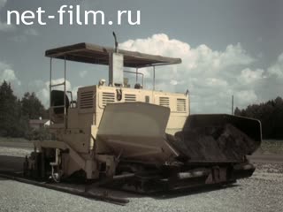 Film Soviet road-building machine.. (1985)
