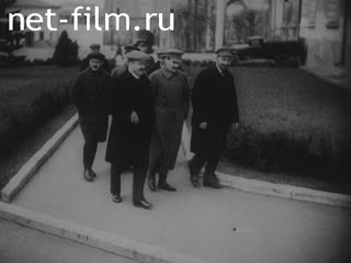 Footage Soviet leaders in the Kremlin. (1932 - 1938)