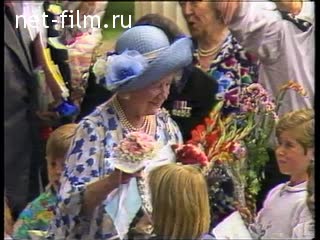 Новости Зарубежные новостные сюжеты 1989 № 37 Сюжет о вдовствующей королеве Великобритании в канун её 89-летия.